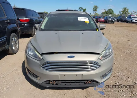 2015 Ford Focus Titanium из США, поврежденный, VIN 1FADP3N20FL373724